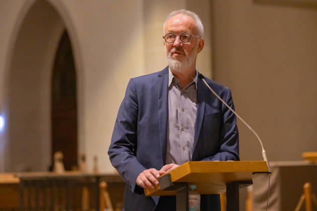 Christian Tiede bei der 36. Bautzener Rede im Dom St. Petri. Bautzen, 09.10.2026. Unter dem Titel Was ist eigentlich los in Deutschland wer sind wir in Ost und West? spricht Thomas de Maiziere über die Entwicklung der Ost-West-Verhältnisse seit 1990 und die Erfahrungen aus mehr als drei Jahrzehnten deutscher Einheit. Die überparteiliche Vortragsreihe wird seit November 2022 von der Initiative Bautzen gemeinsam und dem Ökumenischen Domladen Bautzen e.V. organisiert. Sie dient als Forum für gesellschaftspolitischen Austausch. Copyright: xMatthiasxWehnertx
