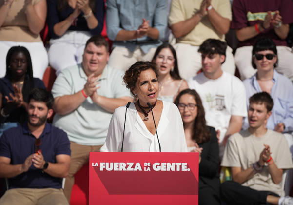 Pedro Sánchez participates in the first pre-campaign event in Dos Hermanas, Seville. Photo of the PSOE A Secretary-General, María Jesús Montero, at the first pre-campaign event for the November 29 elections. October 10, 2026, in Dos Hermanas, Seville, Andalusia, Spain The event was also attended by the PSOE’s Secretary General and Prime Minister, Pedro Sánchez, and the mayor of Dos Hermanas and the PSOE A’s Secretary of Organization, Francisco Rodríguez October 10, 2026 María José Ló Dos Hermanas, Seville Dos Hermanas, Seville, Spain Copyright: xMariaxJosà xLopezx 7834577