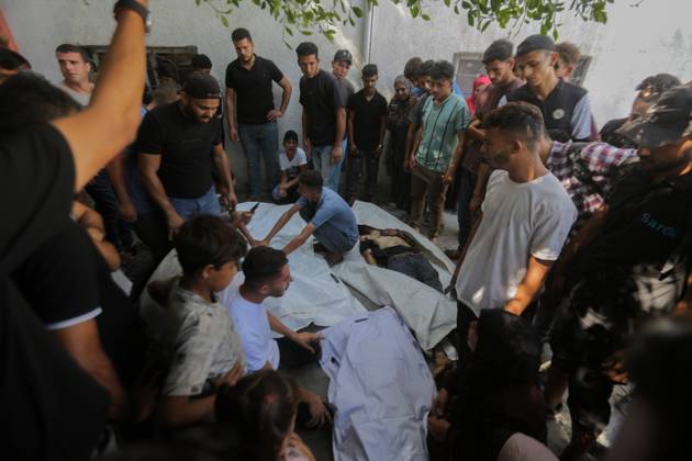 RECORD DATE NOT STATED Palestinians Targeted in Western Gaza City (INT) Palestinians Targeted in Western Gaza City. OCTOBER 10, 2026, Gaza, Palestine: A group of Palestinians was targeted in western Gaza City. Further details about casualties were not immediately available. Credit: Hashem Zimmo TheNews2(Foto: Hashem Zimmo Thenews2 imago images) Palestinians Targeted in Western Gaza City Copyright: xHashemxZimmox