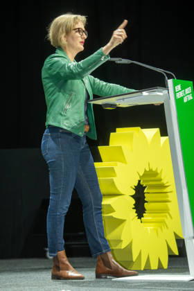 Franziska Brantner, Bundesvorsitzende der GRÜNEN, Rede beim Landesparteitag der GRÜNEN, Landshut, 10. Oktober 2026 Deutschland, Landshut, 10. Oktober 2026, Rede Franziska Brantner, Bundesvorsitzende der GRÜNEN, Landesparteitag der bayerischen GRÜNEN, Thema des Parteitags: Wie können wir unsere Freiheit sichern?, Sparkassen Arena, Landshut