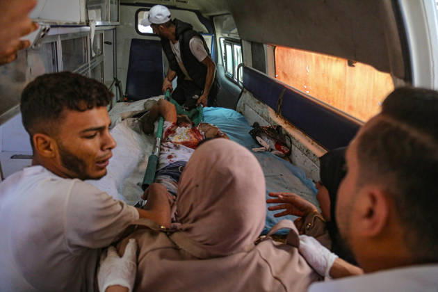 October 10, 2026, Palestine: Four martyrs were killed after being targeted by a missile from Israeli surveillance aircraft west of Gaza City. Palestine - ZUMAe144 20261010_zip_e144_006 Copyright: xMohammadxAbuxElsebahx
