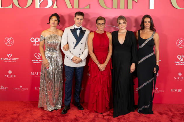 Photocall from the 2nd Global Gift Gala in Monaco: Marie Ducruet, Louis Ducruet, Princess Stéphanie of Monaco, Camille Gottlieb, and Pauline Ducruet attend the 2nd Monaco Global Gift Gala photocall at the Hotel de Paris on October 9, 2026, in Monaco, Monaco Photo by Laurent Coust Starface 460363 2026 10 09 Monaco Monaco  Copyright: xLaurentxCoustx xStarfacex STAR_460363_002