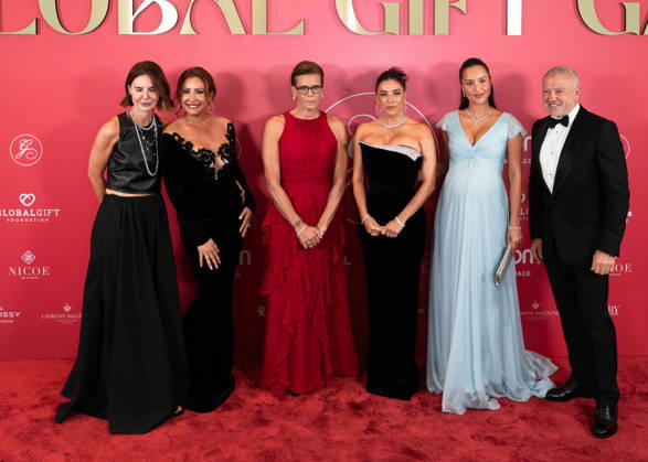Photocall from the 2nd Global Gift Gala in Monaco: Guest, Mara Bravo, Princess Stephanie of Monaco, Eva Longoria, Alexandra Leclerc, and a guest attend the 2nd Monaco Global Gift Gala photocall at the Hotel de Paris on October 9, 2026, in Monaco, Monaco. Photo by Laurent Coust. Starface 460363 2026 10 09 Monaco Monaco  Copyright: xLaurentxCoustx xStarfacex STAR_460363_003