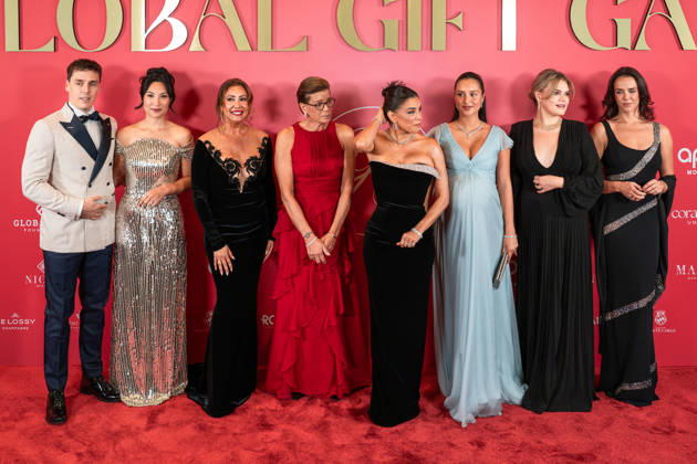 Photocall from the 2nd Global Gift Gala in Monaco: Louis Ducruet, Marie Ducruet, Maria Bravo, Princess Stéphanie of Monaco, Eva Longoria, Alexandra Leclerc, Camille Gottlieb, and Pauline Ducruet attend the 2nd Monaco Global Gift Gala photocall at the Hotel de Paris on October 9, 2026, in Monaco, Monaco. Photo by Laurent Coust. Starface 460363 2026 10 09 Monaco Monaco  Copyright: xLaurentxCoustx xStarfacex STAR_460363_005