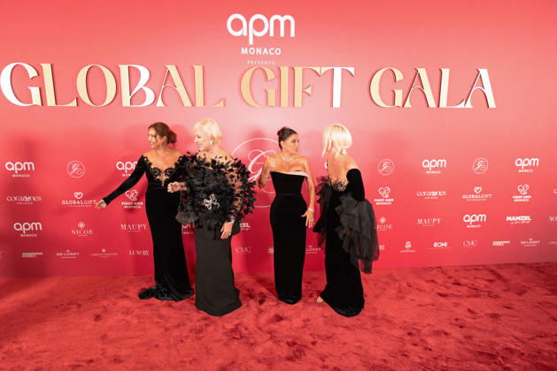 Photocall from the 2nd Global Gift Gala in Monaco: Maria Bravo, a guest, Eva Longoria, and a guest attend the 2nd Monaco Global Gift Gala Photocall at the Hotel de Paris on October 9, 2026, in Monaco, Monaco Photo by Laurent Coust Starface 460363 2026 10 09 Monaco Monaco  Copyright: xLaurentxCoustx xStarfacex STAR_460363_021