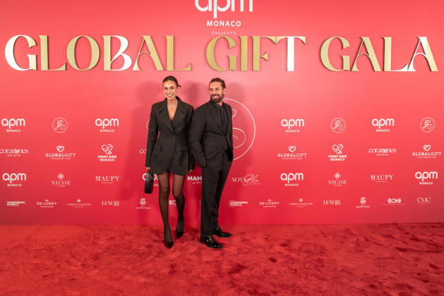 Photocall from the 2nd Global Gift Gala in Monaco: Artist Fred Allard and his partner attend the 2nd Monaco Global Gift Gala photocall at the Hotel de Paris on October 9, 2026, in Monaco, Monaco Photo by Laurent Coust Starface 460363 2026 10 09 Monaco Monaco  Copyright: xLaurentxCoustx xStarfacex STAR_460363_065