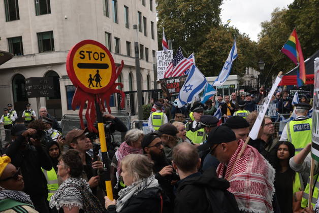 Image Licensed to Parsons Media. 10 10 2026. London, United Kingdom. Palestine Coalition Protest. Palestine Coalition protest march through London, with zionist counter protesters gathered outside New Scotland Yard.  Copyright: xMartynxWheatleyx xParsonsxMediax PAR-9243-0016