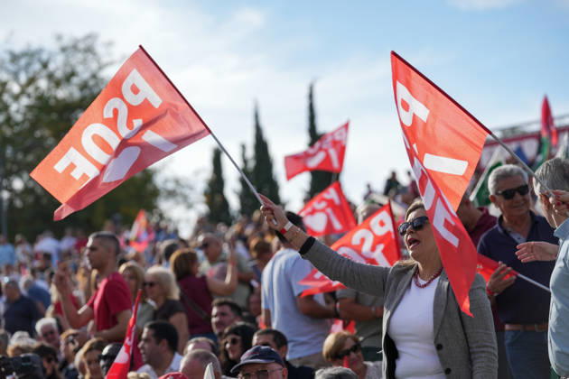 Pedro Sánchez Participates in the First Pre-Campaign Event in Dos Hermanas, Seville Pre-campaign event for the November 29 elections On October 10, 2026, in Dos Hermanas, Seville, Andalusia, Spain The event was also attended by the secretary-general of the PSOE in Andalusia, María Jesús Montero, and the mayor of Dos Hermanas and secretary of organization for the PSOE in Andalusia, Francisco Rodríguez October 10, 2026 María José Ló Dos Hermanas, Seville Dos Hermanas, Seville, Spain Copyright: xMariaxJosà xLopezx 7834784