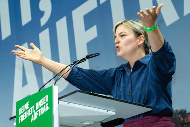 Katharina Schulze, Franktionsvorsitzende, Rede beim Landesparteitag der GRÜNEN, Landshut, 10. Oktober 2026 Deutschland, Landshut, 10. Oktober 2026, Landesparteitag der bayerischen GRÜNEN, Rednerin Katharina Schulze, Franktionsvorsitzende im Bayerischen Landtag, Porträt zu Beginn des Parteitags am Samstagmorgen um 11 Uhr, Thema des Parteitags: Wie können wir unsere Freiheit sichern?, Sparkassen Arena, Landshut