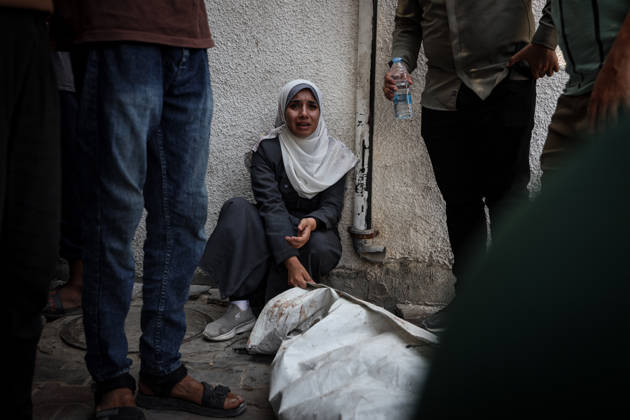 Israeli army continues attacks on Gaza despite ceasefire GAZA CITY, GAZA, PALESTINE - OCTOBER 10: Palestinians mourn after losing their loved ones in an Israeli attack on Gaza City, as Israeli army continues its attacks on the Gaza Strip despite the ceasefire, in Gaza City, Palestine, on October 10, 2026. The bodies of those killed in the attack were brought to Al-Shifa Hospital. Abdalhkem Abu Riash Anadolu Gaza City Gaza. Editorial use only. Please get in touch for any other usage. Copyright: x2026xAnadoluxAbdalhkemxAbuxRiashx