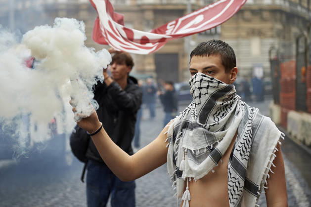 Pro-Palestine protests in Naples NAPLES, ITALY - OCTOBER 10: People take part in a protest during the Global Day of Action for Palestine in defence of the Palestinian people, to call for an arms embargo and sanctions against Israel in Naples, on October 10, 2026. Eliano Imperato Anadolu Naples Italy. Editorial use only. Please get in touch for any other usage.  Copyright: x2026xAnadoluxElianoxImperatox