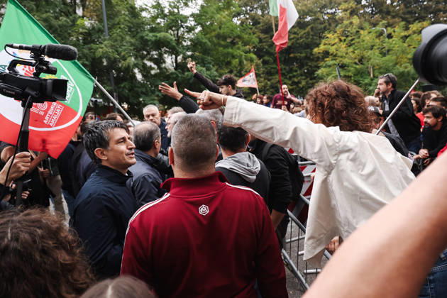 IPA89501858 - Milan: A Lega rally titled A Safer Milan, Stop the Social Centers against the Lambretta Social Center on Via Rizzoli. In the photo: Protests during the demonstration  Copyright: xAlessandroxBremecx xx IPA89501858
