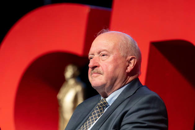 Festakt zu 150 Jahren Adenauer und 80 Jahren CDU Bad Honnef - 10.10.26 Konrad ADENAUER, Enkel des ersten Bundeskanzlers - Festakt zu 150 Jahren Konrad Adenauer und 80 Jahren CDU Bad Honnef im Kursaal in Bad Honnef. Adenauer, der erste Bundeskanzler, wurde am 5. Januar 1876 geboren und lebte in Rhöndorf. Die CDU Bad Honnef feierte ihr 80-jähriges Bestehen. Bad Honnef Kursaal Nordrhein-Westfalen Deutschland Copyright: xMarcxJohnx
