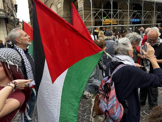 News - Pro-Palestine march in Padua Pro-Palestine march in Padua during Pro-Palestine march in Padua, News in Padua, Italy, October 10 2026 Padua Padua Italy Copyright: xAlessioxMarinix xLiveMediax LPN_2729377