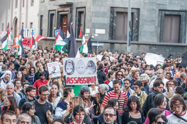 IPA89509189 - Milan, National Day of Mobilization: The End of Genocide Is the End of Zionism, marking the third anniversary of the start of the conflict in Gaza Copyright: xEmanuelexRobertoxDexCarlix xPoolxEmadecaxEnriquezx IPA89509189