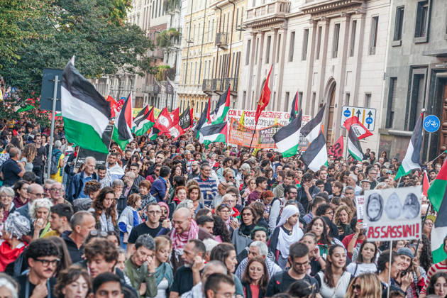 IPA89509190 - Milan, National Day of Mobilization: The End of Genocide Is the End of Zionism, marking the third anniversary of the start of the conflict in Gaza Copyright: xEmanuelexRobertoxDexCarlix xPoolxEmadecaxEnriquezx IPA89509190