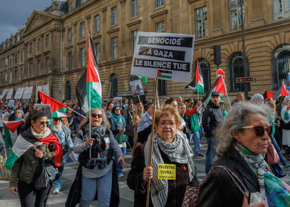 October 10, 2026: La France Insoumise has called for participation in the demonstration against the genocide in Gaza and in support of the Palestinian people. The demonstration will begin at 2 p.m. at Place de la Ro publique in Paris.  - ZUMAs287 20261010_zip_s287_008 Copyright: xSadakxSouicix