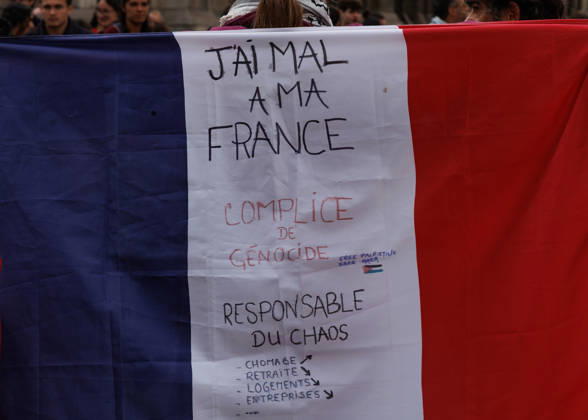 October 10, 2026: La France Insoumise has called for participation in the demonstration against the genocide in Gaza and in support of the Palestinian people. The demonstration will begin at 2 p.m. at Place de la Ro publique in Paris.  - ZUMAs287 20261010_zip_s287_014 Copyright: xSadakxSouicix