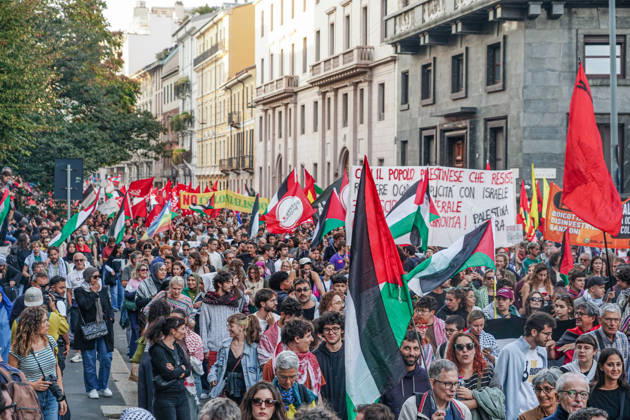IPA89509184 - Milan, National Day of Mobilization: The End of Genocide Is the End of Zionism, marking the third anniversary of the start of the conflict in Gaza Copyright: xEmanuelexRobertoxDexCarlix xPoolxEmadecaxEnriquezx IPA89509184