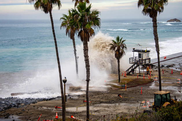 October 10, 2026, Laguna Beach, California, USA: Aliso Beach in Laguna Beach, California, Sustains Erosion from Heavy Swells on October 10, 2026. Laguna Beach USA - ZUMAg219 20261010_znp_g219_009 Copyright: xJakexLeexGreenx