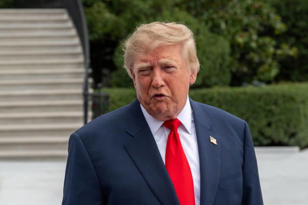 October 10, 2026, Washington, District Of Columbia, United States: President DONALD TRUMP speaks to members of the media on the South Lawn of the White House before departing for Clarksville, Tennessee, where he is scheduled to attend a campaign rally in support of Republican candidates ahead of the November midterm elections. Washington United States  - ZUMAk206 20261010_znp_k206_027 Copyright: xMattxKaminskyx