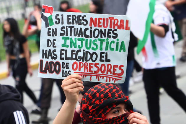 Santiago, October 10, 2026: March for Palestine organized by the Global Action for Palestine (GAFP) alliance along Alameda Street in downtown Santiago. Dragomir Yankovic, Aton Chile, Santiago, Chile. Aton 1198346  Copyright: DRAGOMIRxYANKOVIC ATONxCHILE
