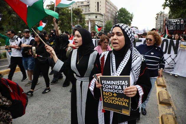 Santiago, October 10, 2026: March for Palestine organized by the Global Action for Palestine (GAFP) alliance along Alameda Street in downtown Santiago. Dragomir Yankovic, Aton Chile, Santiago, Chile. Aton 1198348  Copyright: DRAGOMIRxYANKOVIC ATONxCHILE