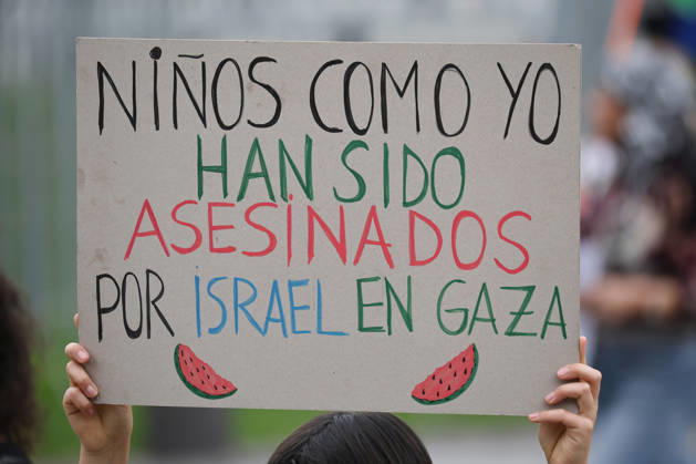 Santiago, October 10, 2026: March for Palestine organized by the Global Action for Palestine (GAFP) alliance along Alameda Street in downtown Santiago. Dragomir Yankovic, Aton Chile, Santiago, Chile. Aton 1198364  Copyright: DRAGOMIRxYANKOVIC ATONxCHILE
