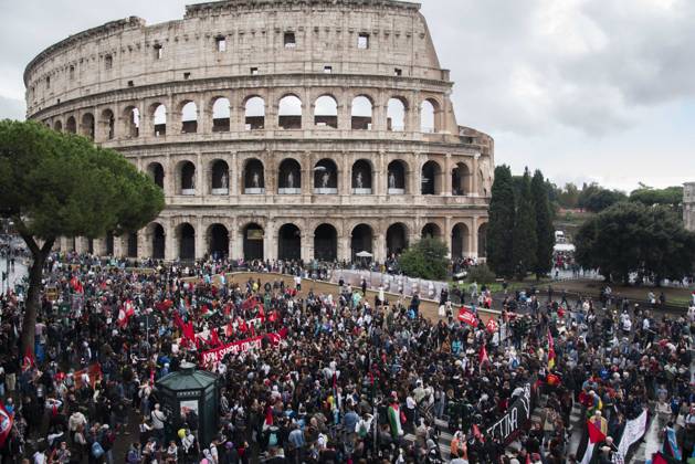 Foto IPP Diego Nangano Cappello Roma 10-10-2026 Manifestazione Pro Palestina nella foto: manifestanti Italy Photo Press - World Copyright