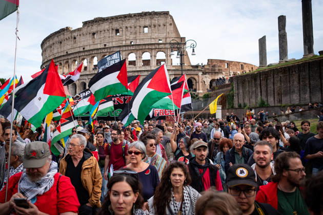 October 10, 2026, Rome, Rm, Italy: Thousands of people take to the streets of the capital to march in solidarity with Gaza and the Palestinians, and to call for the unblocking of humanitarian aid entering the Strip. Rome Italy - ZUMAg256 20261010_znp_g256_004 Copyright: xMarcoxDixGianvitox
