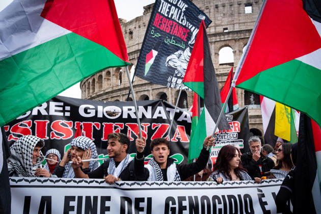 October 10, 2026, Rome, Rm, Italy: Thousands of people take to the streets of the capital to march in solidarity with Gaza and the Palestinians, and to call for the unblocking of humanitarian aid entering the Strip. Rome Italy - ZUMAg256 20261010_znp_g256_007 Copyright: xMarcoxDixGianvitox