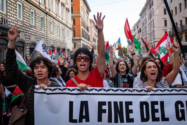 October 10, 2026, Rome, Rm, Italy: Thousands of people take to the streets of the capital to march in solidarity with Gaza and the Palestinians, and to call for the unblocking of humanitarian aid entering the Strip. Rome Italy  - ZUMAg256 20261010_znp_g256_010 Copyright: xMarcoxDixGianvitox