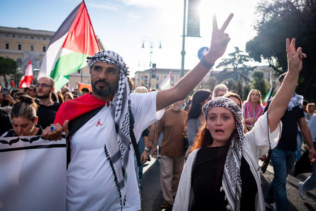 October 10, 2026, Rome, Rm, Italy: Thousands of people take to the streets of the capital to march in solidarity with Gaza and the Palestinians, and to call for the unblocking of humanitarian aid entering the Strip. Rome Italy  - ZUMAg256 20261010_znp_g256_017 Copyright: xMarcoxDixGianvitox