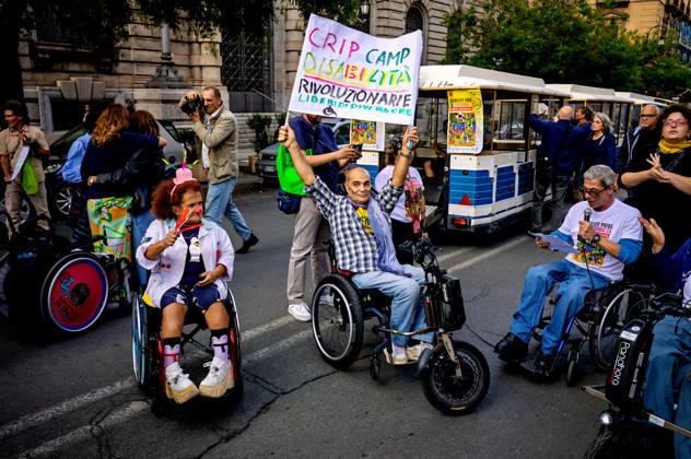 News Bilder des Tages Disability Pride Palermo 2026 PALERMO, ITALY - OCTOBER 10: Disability Pride Palermo, dedicated this year to the theme Revolutionary Disabilities? to advocate for the rights and self-determination of people with disabilities and to demand the elimination of architectural barriers, on October 10, 2026 in Palermo, Italy. Palermo Sicily Italy Copyright: xStefanoxMontesix