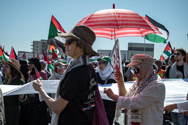Pro-Palestine Global Mass March in Cape Town People attend the pro-Palestinian global mass march in Cape Town, South Africa, 10 October 2026. Thousands of people marched through central Cape Town as part of a coordinated Global Day of Action for Palestine. More than 200 organisations mobilised demonstrations across at least 60 countries and 250 locations, marking three years since the start of Israels military campaign in Gaza. Cape Town was the centre of the African leg, with 32 actions across 10 countries. Cape Town South Africa  Copyright: xMatrixxImagesx xLeighxGroenemeyex