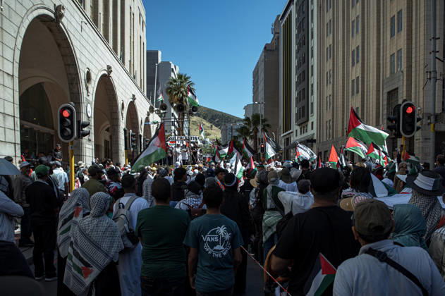 Pro-Palestine Global Mass March in Cape Town People attend a Pro-Palestine Global Mass march in Cape Town, South Africa, 10 October 2026. Thousands of people marched through central Cape Town as part of a coordinated Global Day of Action for Palestine. More than 200 organisations mobilised demonstrations across at least 60 countries and 250 locations, marking three years since the start of Israels military campaign in Gaza. Cape Town was the centre of the African leg, with 32 actions across 10 countries. Cape Town South Africa  Copyright: xMatrixxImagesx xLeighxGroenemeyex