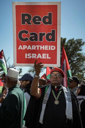 Pro-Palestine Global Mass March in Cape Town People attend the pro-Palestinian global mass march in Cape Town, South Africa, 10 October 2026. Thousands of people marched through central Cape Town as part of a coordinated Global Day of Action for Palestine. More than 200 organisations mobilised demonstrations across at least 60 countries and 250 locations, marking three years since the start of Israels military campaign in Gaza. Cape Town was the centre of the African leg, with 32 actions across 10 countries. Cape Town South Africa  Copyright: xMatrixxImagesx xLeighxGroenemeyex