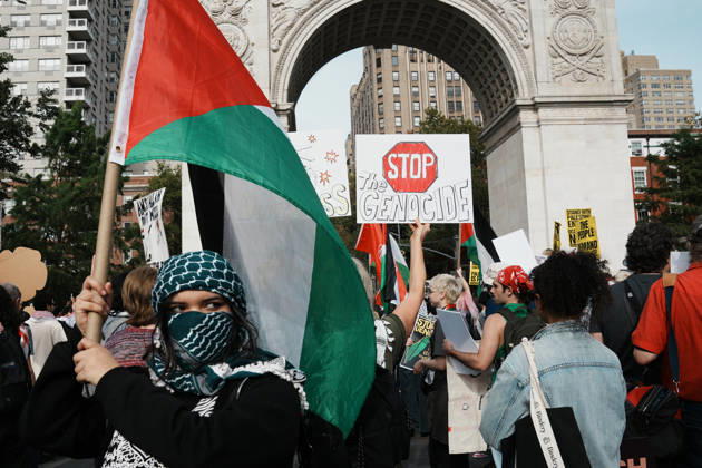 October 10, 2026, New York, New York, USA: A protester holds a Palestinian flag as hundreds of people attend a Pro-Palestine rally in Washington Square Park on October 10, 2026 in New York. New York USA - ZUMAb148 20261010_zap_b148_074 Copyright: xBryanxSmithx