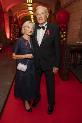 ABB HOPEGALA- Angelika und Eduard Geyer Ehepaar zu Gast auf dem roten Teppich bei der Hope Gala 2026 im Schauspielhaus Dresden am 10.10.2026 in Dresden Sachsen Deutschland