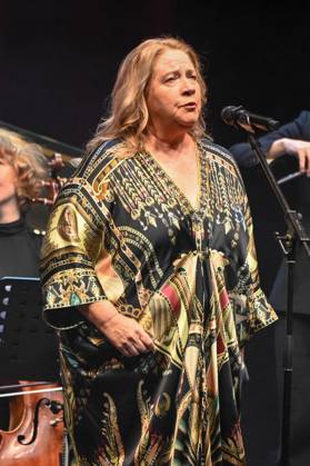 ABB HOPEGALA- Cathy Kelly singen auf der Buehne bei der Hope Gala 2026 im Schauspielhaus Dresden am 10.10.2026 in Dresden Sachsen Deutschland
