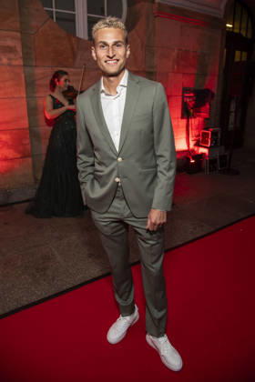 ABB HOPEGALA- Karl Bebendorf Laeufer zu Gast auf dem roten Teppich bei der Hope Gala 2026 im Schauspielhaus Dresden am 10.10.2026 in Dresden Sachsen Deutschland