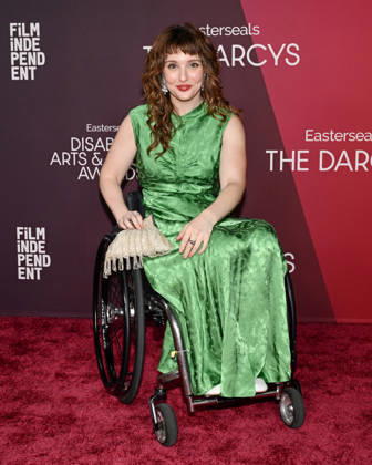 October 10, 2026, Santa Monica, California, USA: American actress JESSY YATES attends the inaugural Easterseals Disability Arts & Culture Awards DARCYS Awards red carpet. Santa Monica USA  - ZUMAb173 20261010_aap_b173_029 Copyright: xBillyxBennightx