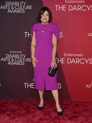October 10, 2026, Santa Monica, California, USA: American casting directorCATHY SANDRICH attends the inaugural Easterseals Disability Arts & Culture Awards DARCYS Awards red carpet. Santa Monica USA  - ZUMAb173 20261010_aap_b173_068 Copyright: xBillyxBennightx