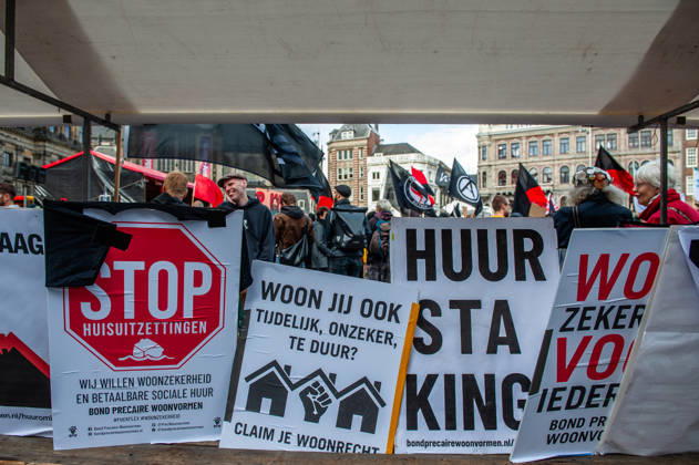 October 10, 2026, Amsterdam, North Holland, Netherlands: General view of placards about the housing crisis in the country during the demonstration. People gathered against the worsening housing crisis. Under the motto Houses for people, not for profit, they demand fundamental changes in Dutch public housing. Amsterdam Netherlands  - ZUMAs197 20261010_aaa_s197_559 Copyright: xAnaxFernandezx