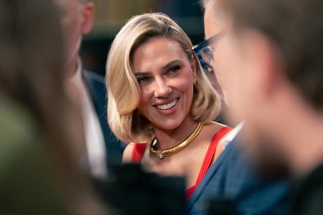 October 10, 2026, London, United Kingdom: Scarlett Johansson attends the premiere of Paper Tiger during the 70th BFI London Film Festival at the Royal Festival Hall. London United Kingdom  - ZUMAs197 20261010_aaa_s197_797 Copyright: xLounisxTiarx