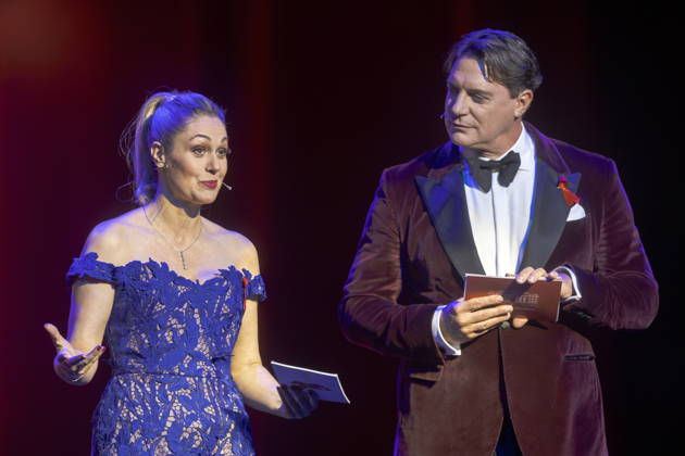 Ruth Moschner und Benjamin Bieneck sind die Moderatoren der 18. HOPE Gala im Schauspielhaus Dresden. Die HOPE-Gala Dresden ist eine Benefizveranstaltung, die das Kinderprojekt HOPE Cape Town in Südafrika in seinem Engagement für Gesundheit, Förderung und Bildung von Kindern und jungen Erwachsenen in den Townships rund um Kapstadt unterstützt.