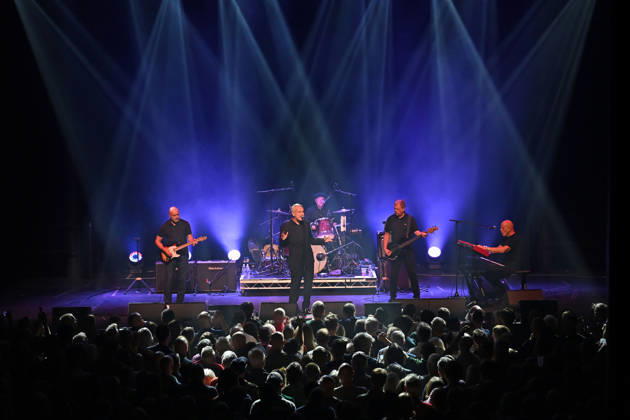 ˜Gene™ performing at Roundhouse, London LONDON, ENGLAND - OCTOBER 10: Steve Mason, Martin Rossiter, Matt James, Kevin Miles and Mick Talbot of ˜Gene™ performing at Roundhouse, Chalk Farm on October 10 in London, England. CAP MAR MAR Great Britain UK Copyright: xMartinxHarris CapitalxPicturesx