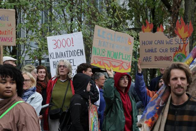 This image shows the Climate March 2026, organized by the Climate Coalition, in Brussels, on Sunday 11 October 2026. The Climate Coalition demands the federal and regional governments to stop subsidizing polluting industrial activities in Belgium and levy higher taxes on these companies.  NICOLASxMAETERLINCK 189444499
