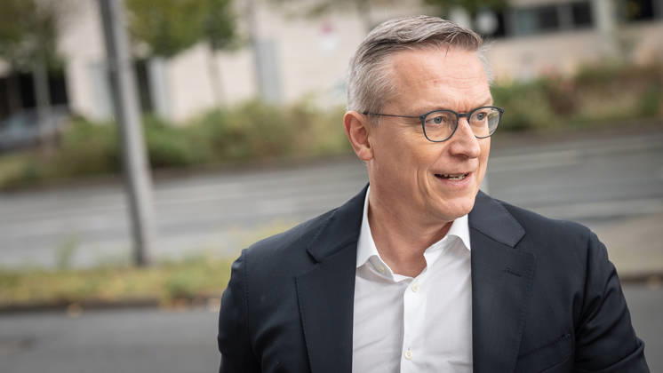 Bundesminister für Digitales und Staatsmodernisierung, Karsten Wildberger, bei seiner Ankunft;Präsidiumsklausurtagung der CDU Deutschlands in Berlin, Oktober 2026, Berlin Berlin Deutschland Konrad-Adenauer-Haus