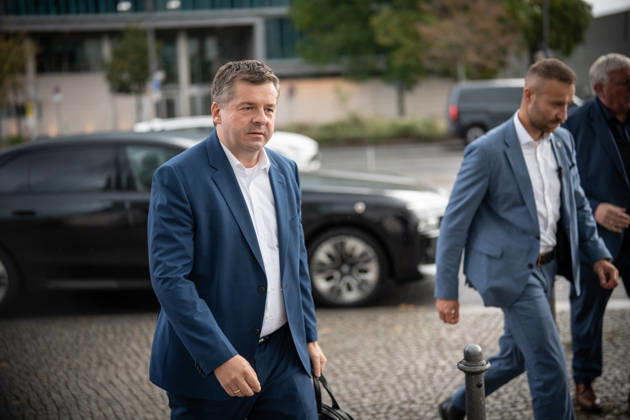 Ministerpräsident und Fraktionschef in Sachsen-Anhalt, Sven Schulze, bei seiner Ankunft am Konrad-Adenauer-Haus;Präsidiumsklausurtagung der CDU Deutschlands in Berlin, Oktober 2026, Berlin Berlin Deutschland Konrad-Adenauer-Haus
